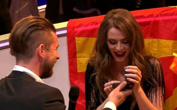 Євробачення-2017: учасниці зробили пропозицію в прямому ефірі (відео)