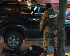 Шпиона боевиков выдала татуировка двухглавого орла