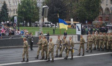 Парад под дождем: в Киеве отметили годовщину независимости (ФОТО) 