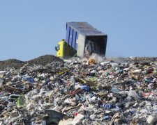 Львівське сміття "спливло" на Житомирщині