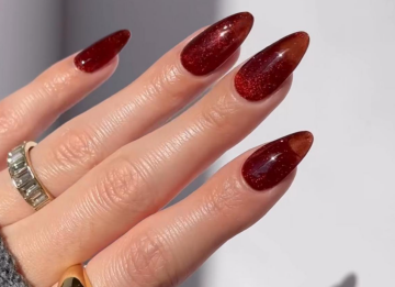 Маникюр, фото из свободных источников