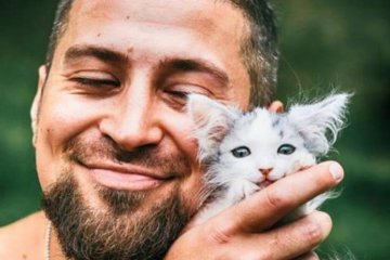 Ветерани АТО знялися у відвертій фотосесії задля кошенят