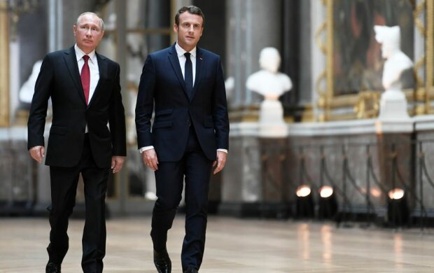 Путин и Макрон, фото из свободных источников