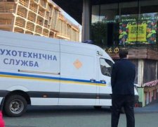 У Києві заміновано десятки ТЦ, пологових та вузів: копи збилися з ніг, абсолютний антирекорд