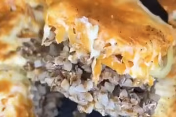 Гречка с мясом под шубой из овощей и сыра: фото скрин рецепта