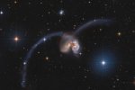 Hubble показав зіткнення галактик