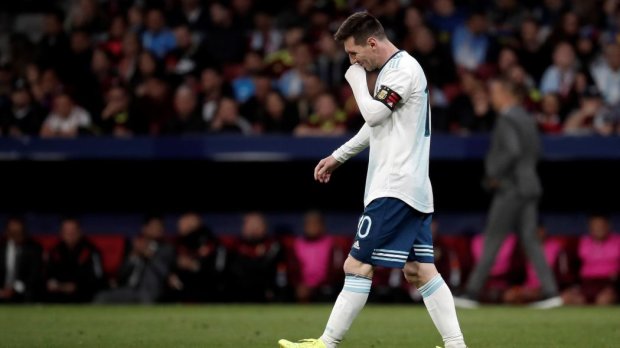 Возвращение Месси: аргентинская сборная сенсационно проиграла в первом же матче