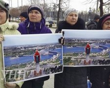 Мітингувальники у Запоріжжі вимагають визнати Росію агресором (фото)