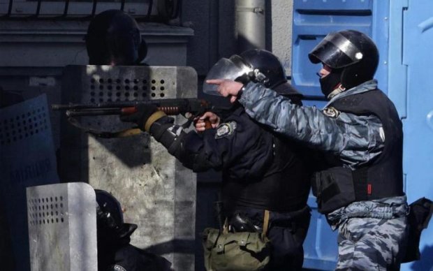 За Украину и "ДНР": в сети показали метамарфозы экс-беркутовца