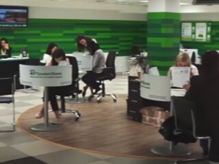 Скрін, відео YouTube ПриватБанк