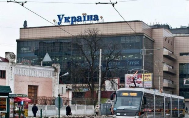 Страшна ДТП паралізувала рух київських трамваїв