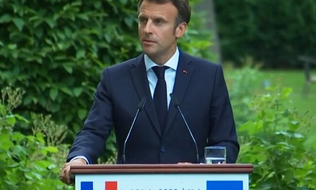 Президент Франції Макрон. Фото: скриншот YouTube