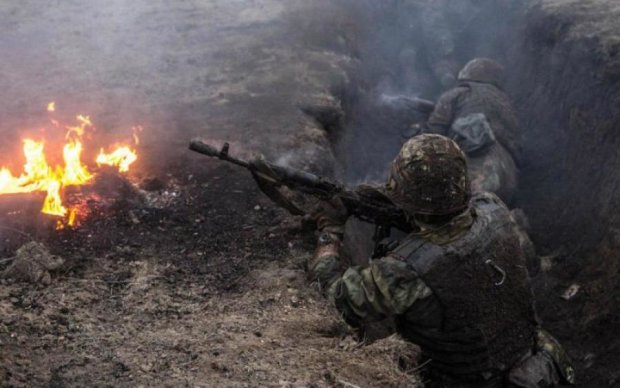 Выжить на передовой: сколько получают украинские герои в самом пекле Донбасса