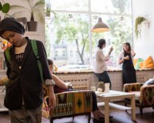 Сломанные пальцы за кусок хлеба: история шестилетнего мальчика напугала всю страну