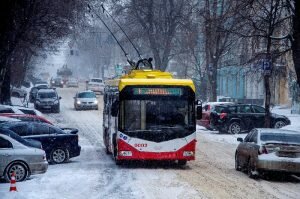 Хмельницкие троллейбусы отказались от льготников, уже с нового года: "Что хотите делайте"