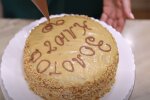 Торт "Золотий ключик" з вареною згущенкою: простий рецепт з доступних продуктів від Ольги Герун