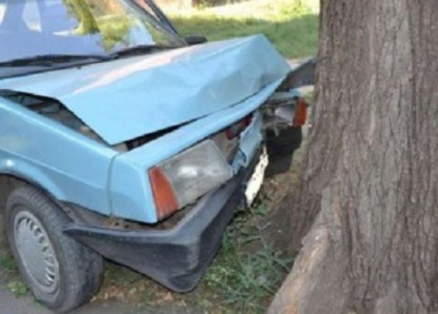 На Дніпропетровщині затримали чоловіка за побиття та викрадення авто (фото)