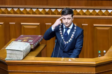 Зеленський раптово заговорив про свою відставку: "Це один з механізмів демократії"