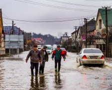 Закарпаття пішло під воду: важко повірити, що дика стихія зробила з перлиною України