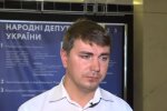Самый "грязный" нардеп обошел коллег перед выборами 2020: подкупает украинцев лампочками