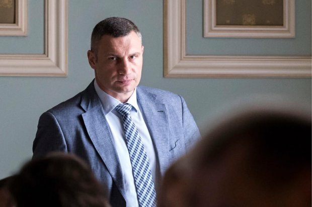 Кива "атаковала" Кличко перед отставкой: "Живет в публичном доме кума"