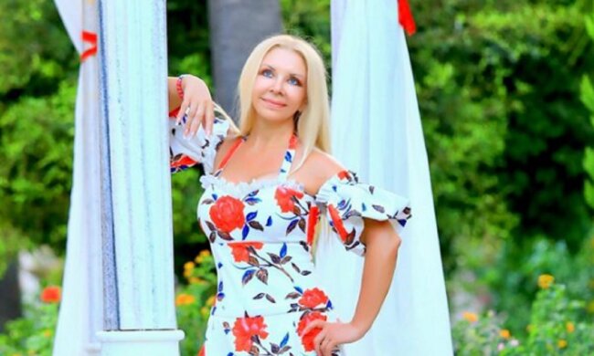 63-летняя мама Дана Балана удивила своей девичьей фигурой: Тина Кароль через 30 лет