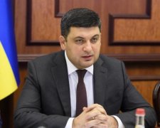 Гройсман відібрав в українців премії та бонуси