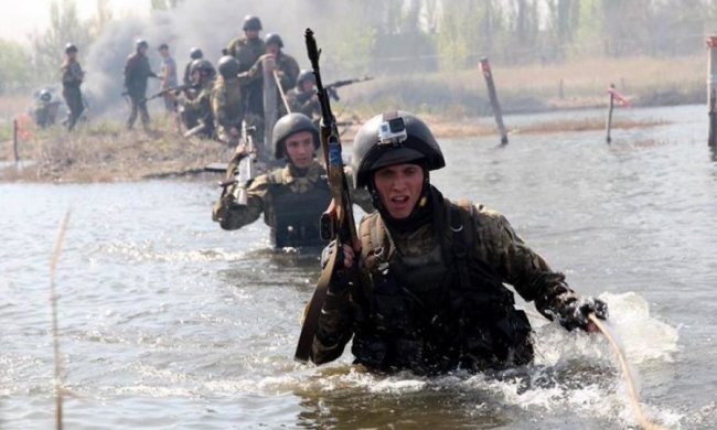 Українські морпіхи показали вражаючий іспит на чорний берет: відео