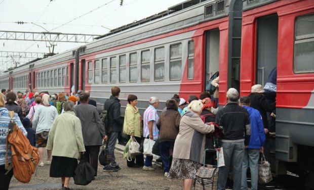 Просто на ходу: у Росії потяг "загубив" переповнений пасажирами вагон, деталі НП
