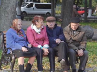 Пенсіонери. Фото: скрін youtube