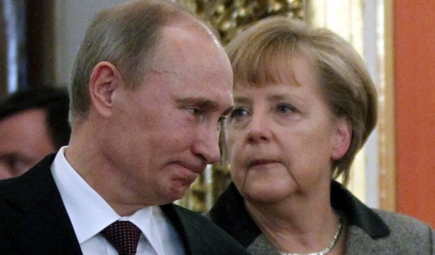 Меркель и Путин поговорят о Донбассе сегодня