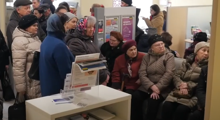 Пенсіонери. Фото: скрін youtube