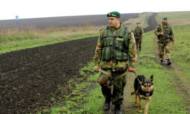 На Луганщине пограничники подорвались на фугасе