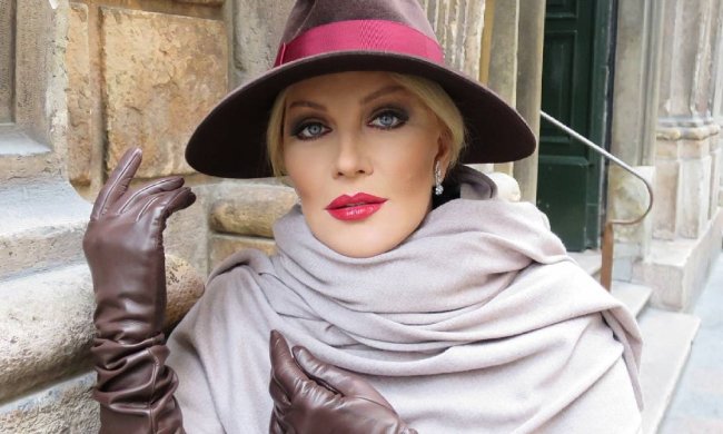 Повалий пришла голосовать в кимоно и вызвала переполох на участке: фото