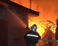 В Миколаєві горіла військова частина