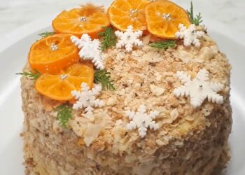Мандариновый наполеон, фото: Знай.ua