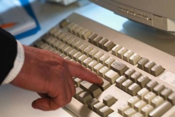  Е-декларуванням чиновників не зупинити, будуть красти й далі, - експерт