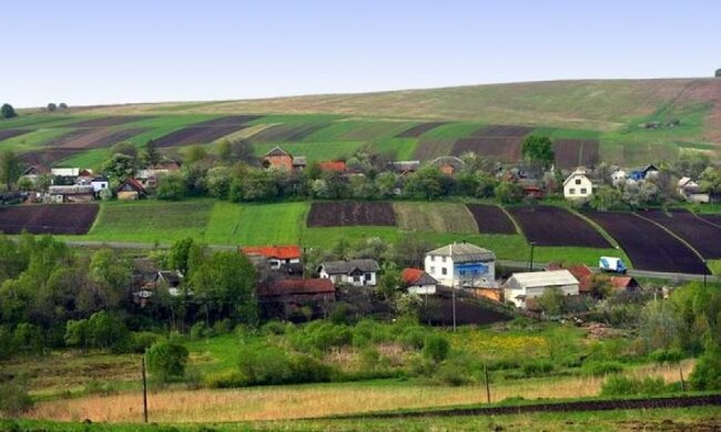 Кабмин сэкономил на украинской глубинке