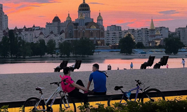 Українці, захід сонця, фото із соцмереж
