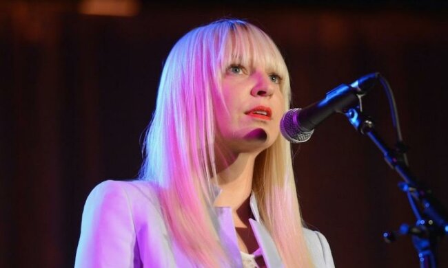Халява не пройшла: на Sia подали до суду через невдалий концерт
