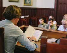 Главный ловелас украинской литературы разочаровал армию фанаток