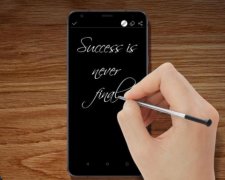 LG Stylo 4 поміряється з Galaxy Note 9 стилусами