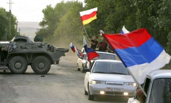 Тбілісі сподівається, що Кремль залишить Абхазію і Осетію в спокої
