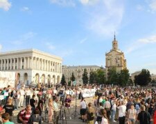 У Києві засвітилася скандальна подружка Скабеєвої, українці киплять: "Брешуть на місці розстрілу Небесної Сотні"