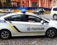 У Києві накрили криївки з амфетаміном: молодий хлопець вирішив "підзаробити", краще б йшов у McDonalds