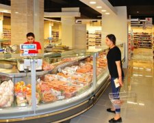 Привет из Симферополя: в сети показали колбасу с рожками и ножками