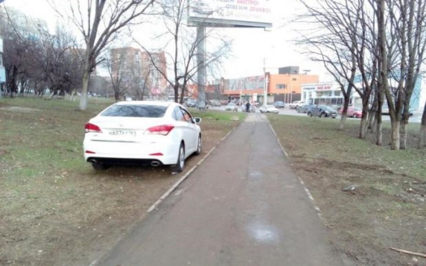 Поспішає в Європу: "подвиг" українського автожлоба засікла камера