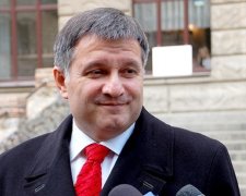 20 тисяч українців поскаржилися на Авакова в поліцію