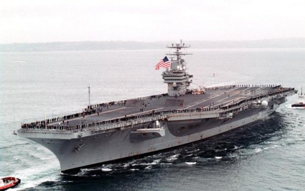 КНДР ликует: корабли США покинули Японское море