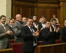 Квартири у США і розкішний автопарк: скільки "заробив" екс-регіонал